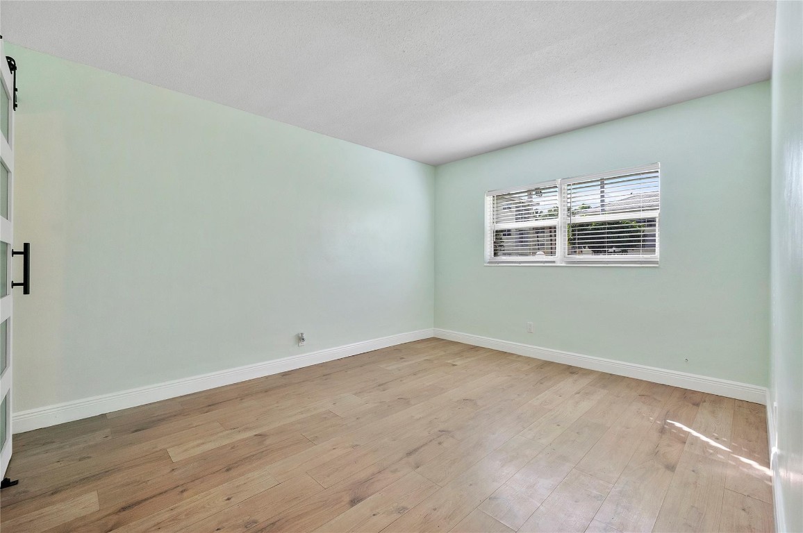 Lighthouse Point Gardens - Residential