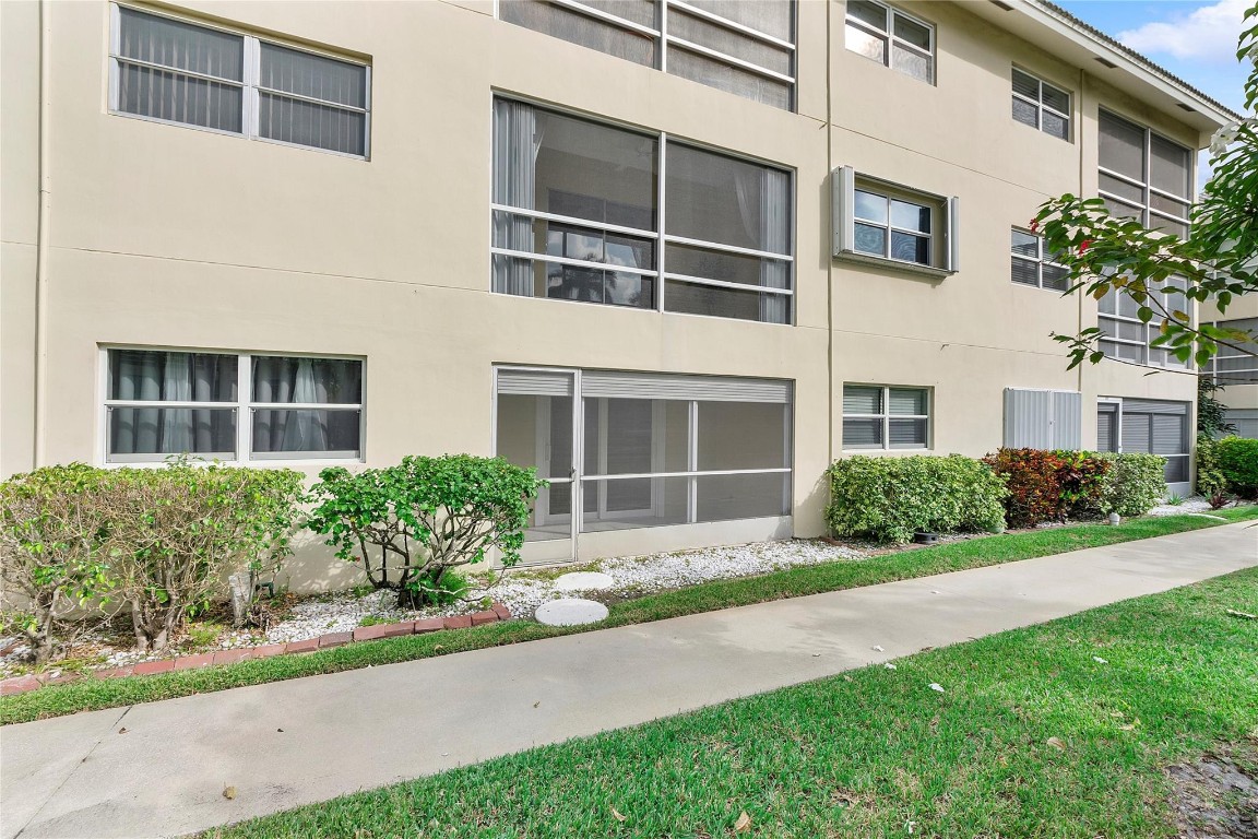 Lighthouse Point Gardens - Residential