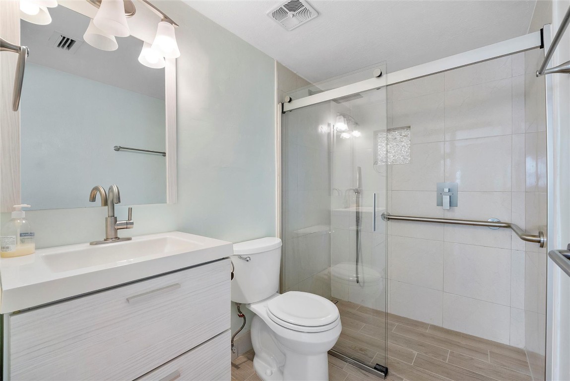 Lighthouse Point Gardens - Residential