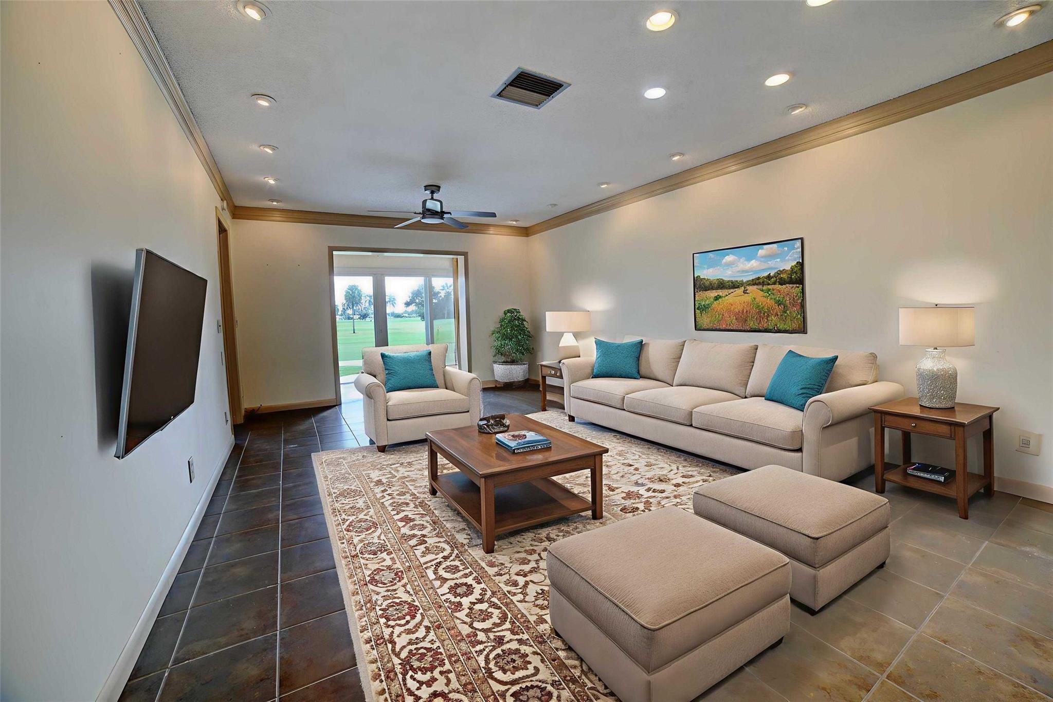 100 Golfview Terrace 114