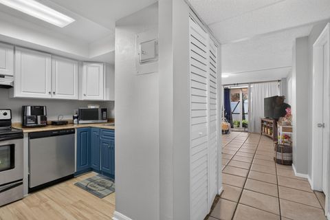 Tiny photo for 118 Royal Pk Drive #1f, Oakland Park, FL 33309 (MLS # B26047900)