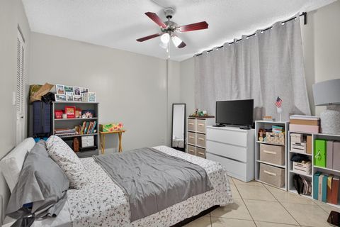 Tiny photo for 118 Royal Pk Drive #1f, Oakland Park, FL 33309 (MLS # B26047900)