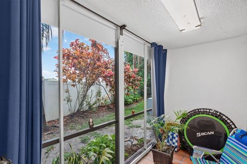 Tiny photo for 118 Royal Pk Drive #1f, Oakland Park, FL 33309 (MLS # B26047900)