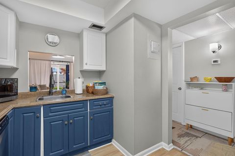 Tiny photo for 118 Royal Pk Drive #1f, Oakland Park, FL 33309 (MLS # B26047900)
