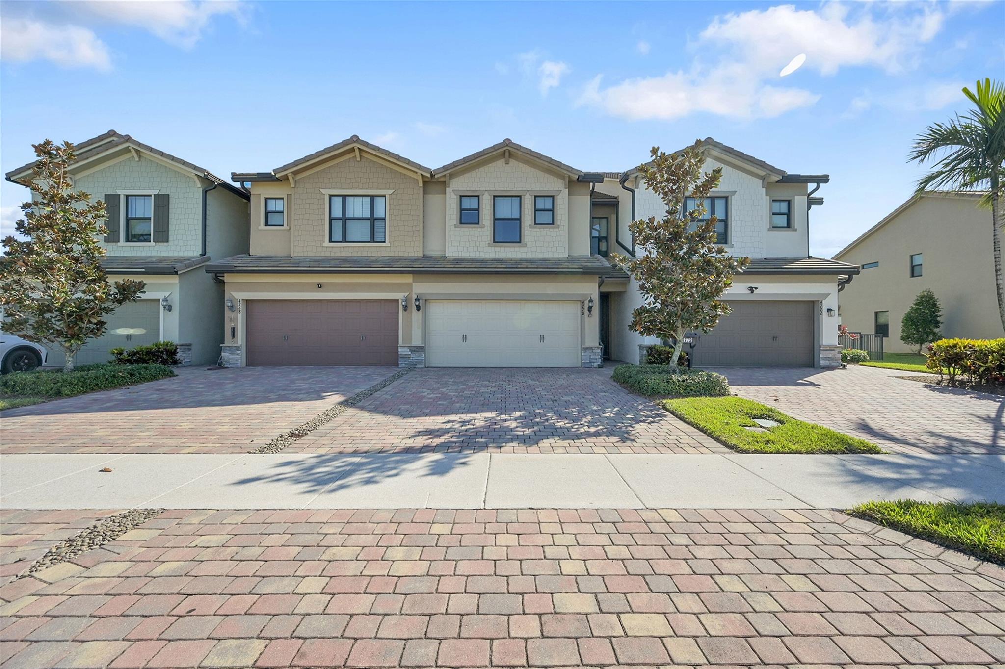 FIELDS AT GULFSTREAM POLO - Residential