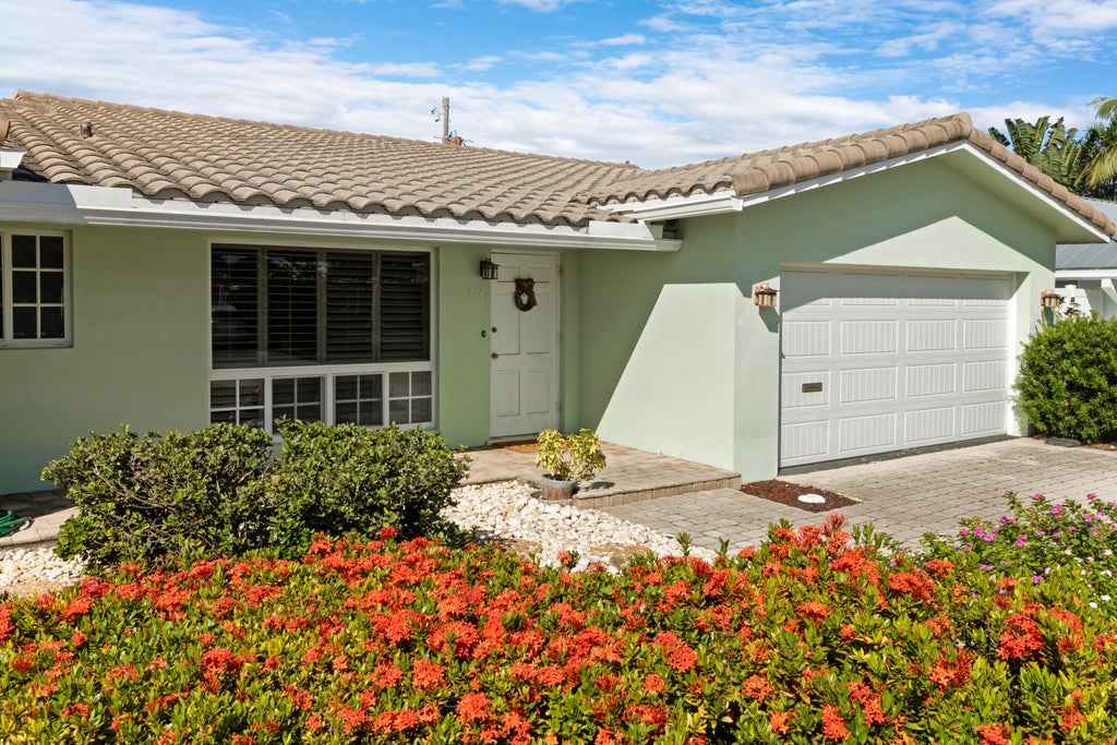 Photo of 5741 NE 19TH Terrace, Fort Lauderdale, FL 33308 (MLS # B26085875)