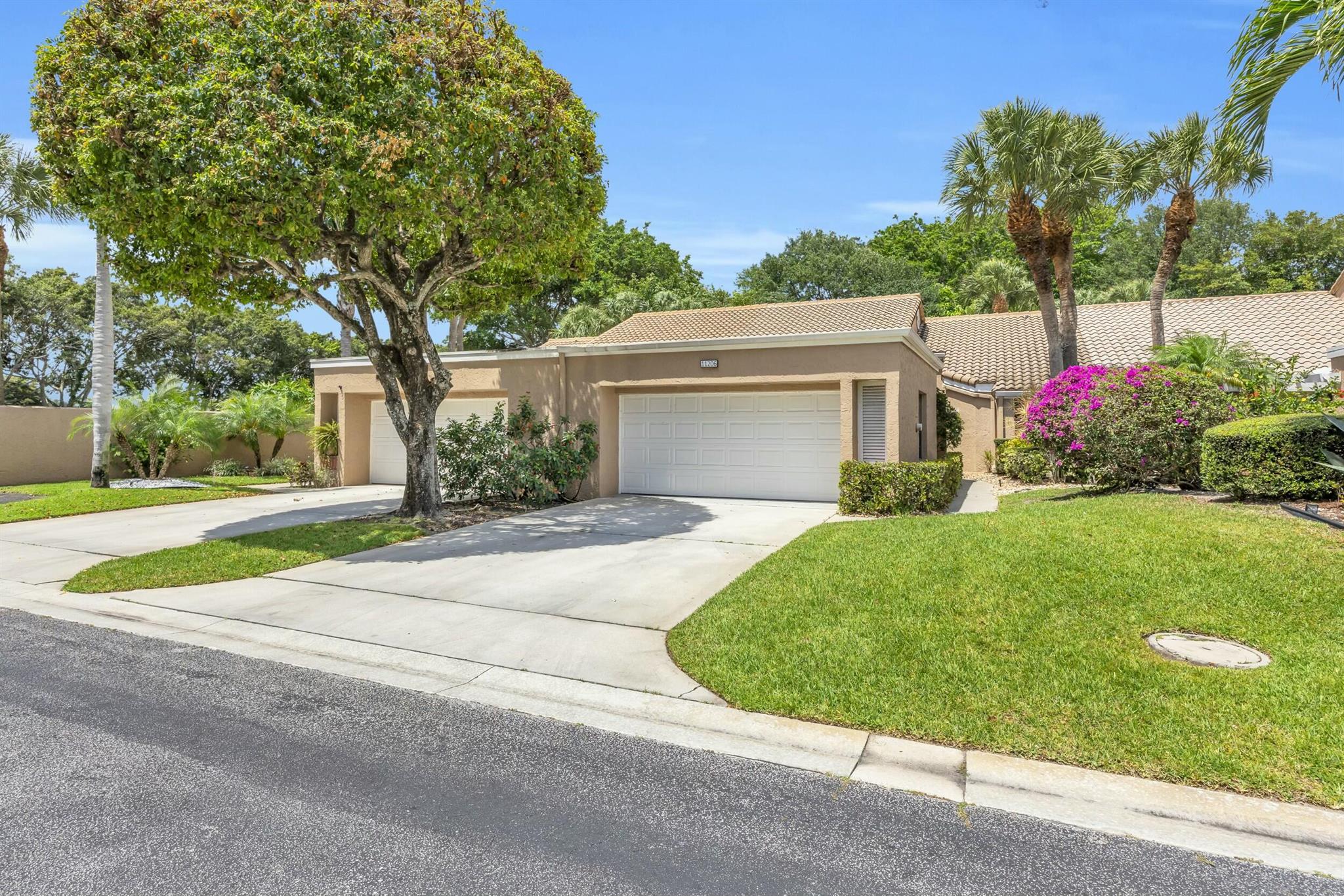 11206 Applegate Circle
