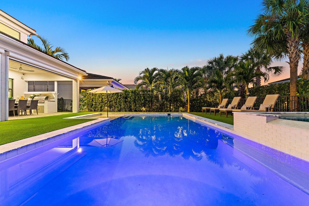 Photo of 13161 Faberge Place, Palm Beach Gardens, FL 33418 (MLS # R11162294)