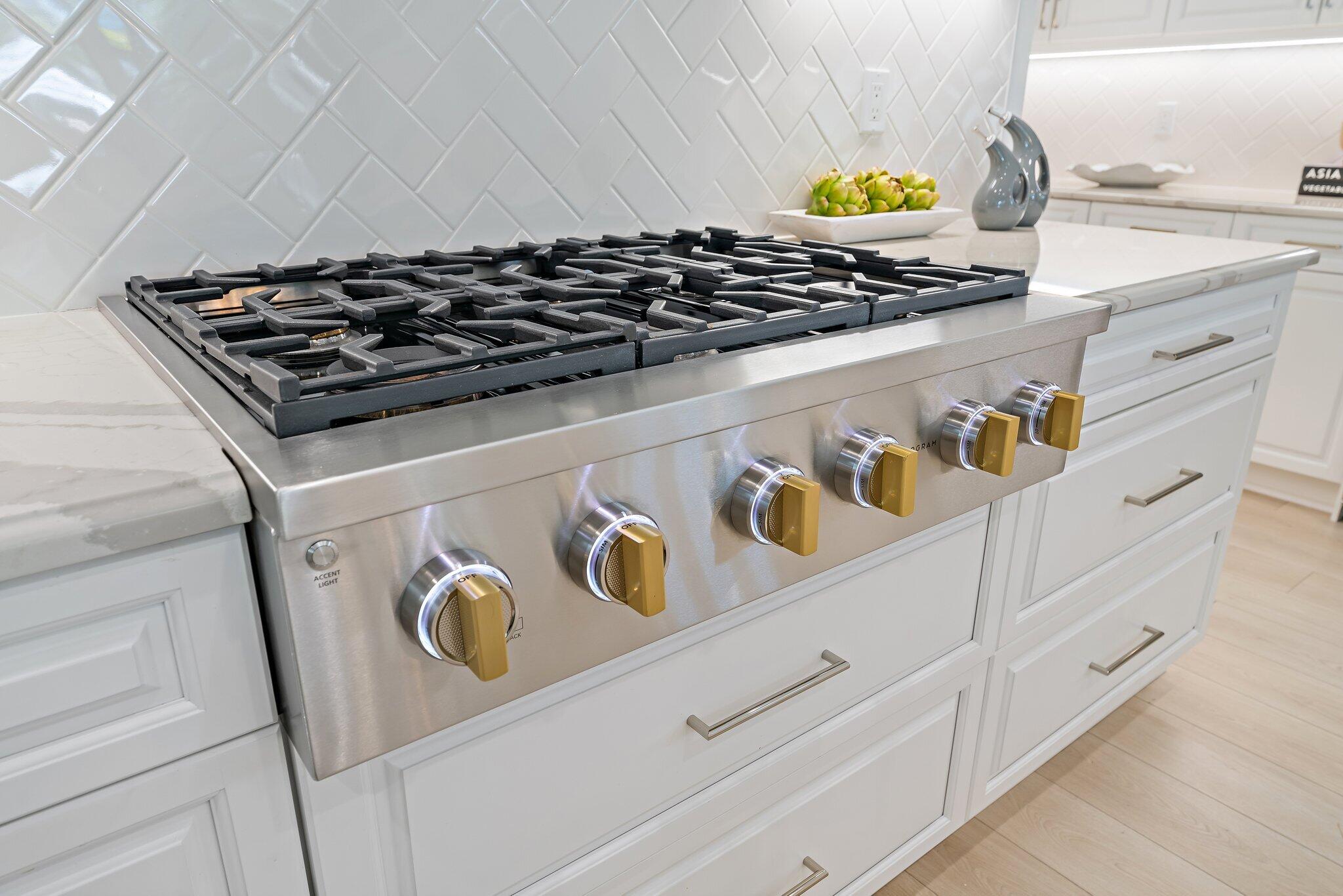 ARTISTRY - Residential