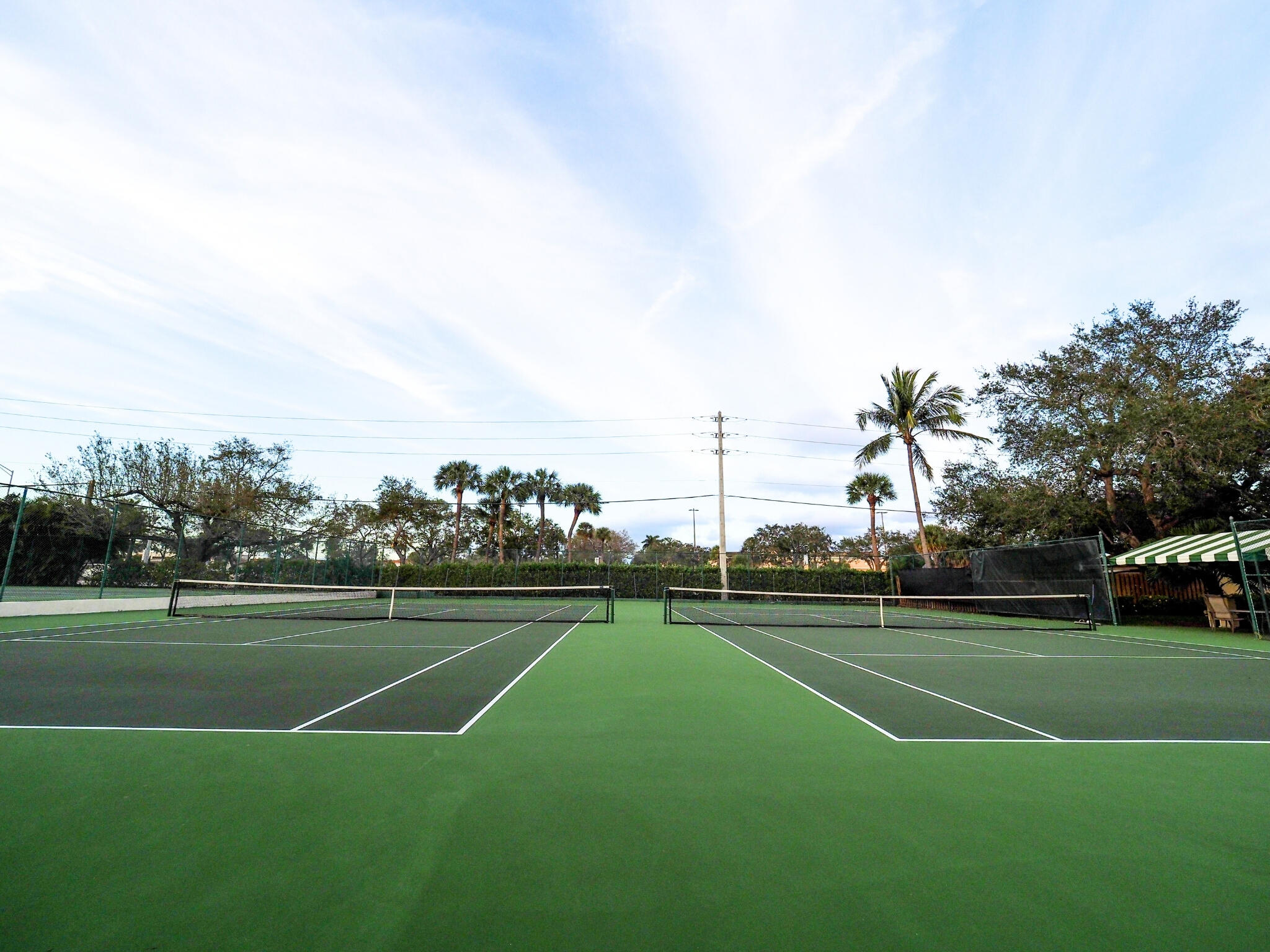 TWELVE OAKS COND PHASE I & TWELVE OAKS COND CLUSTE - Residential