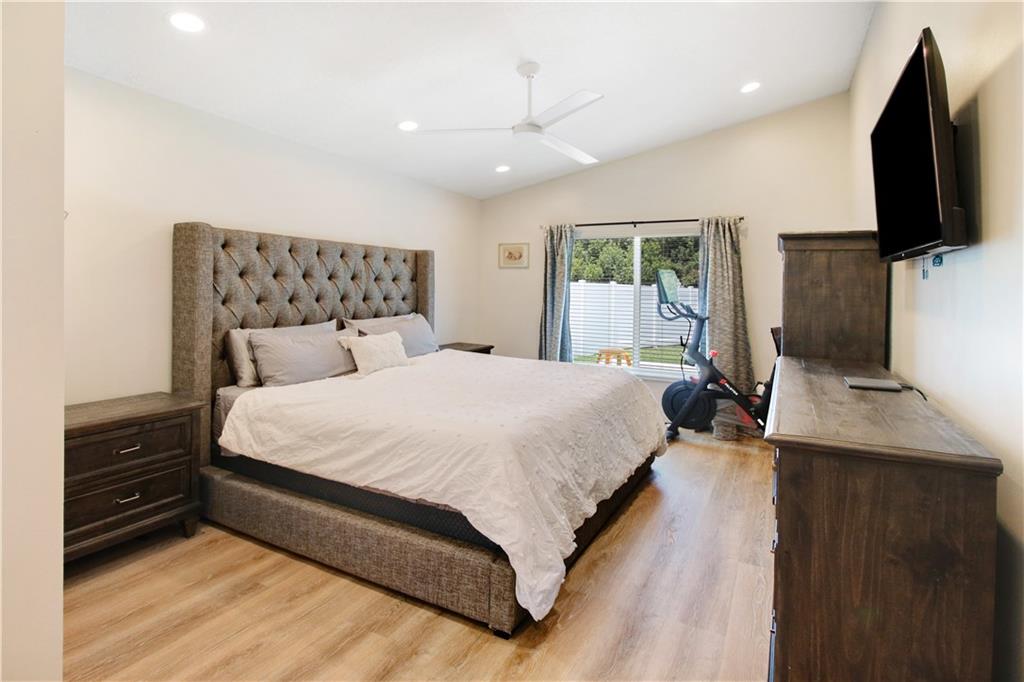 Kensington South 155-15 B - Residential