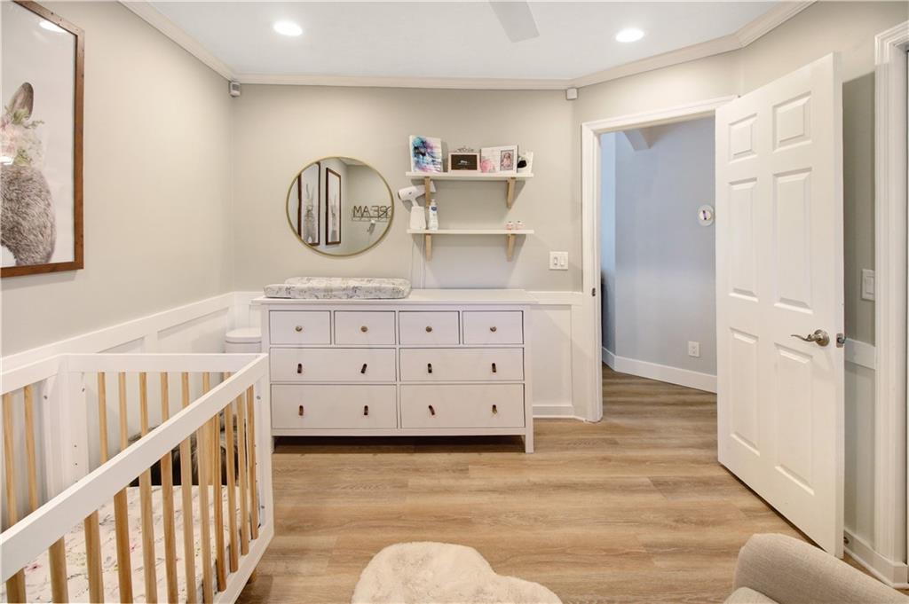 Kensington South 155-15 B - Residential