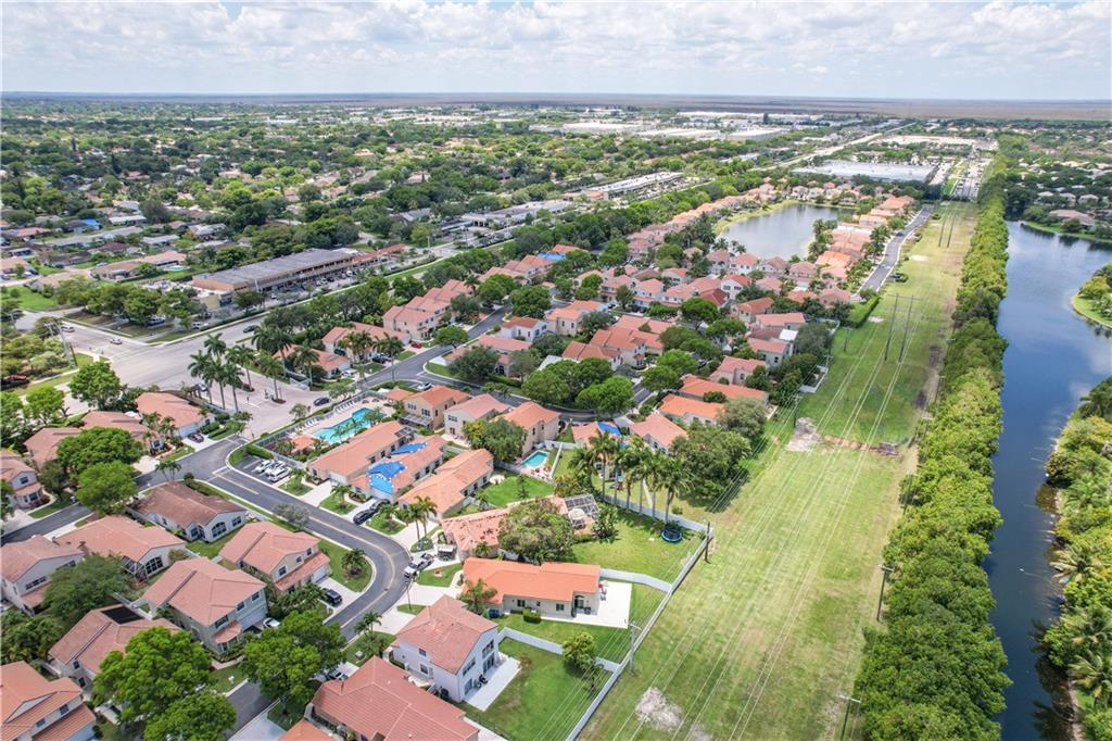 Kensington South 155-15 B - Residential