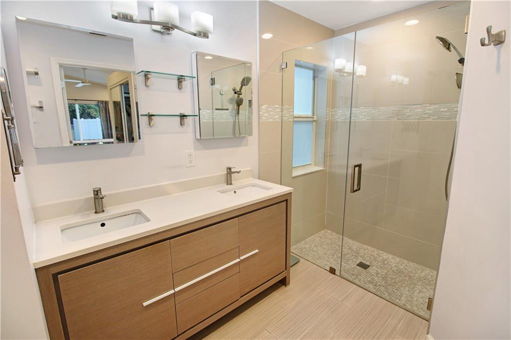 Kensington South 155-15 B - Residential