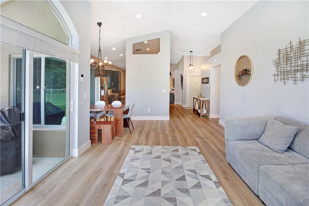 Kensington South 155-15 B - Residential