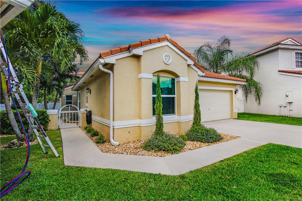 Kensington South 155-15 B - Residential