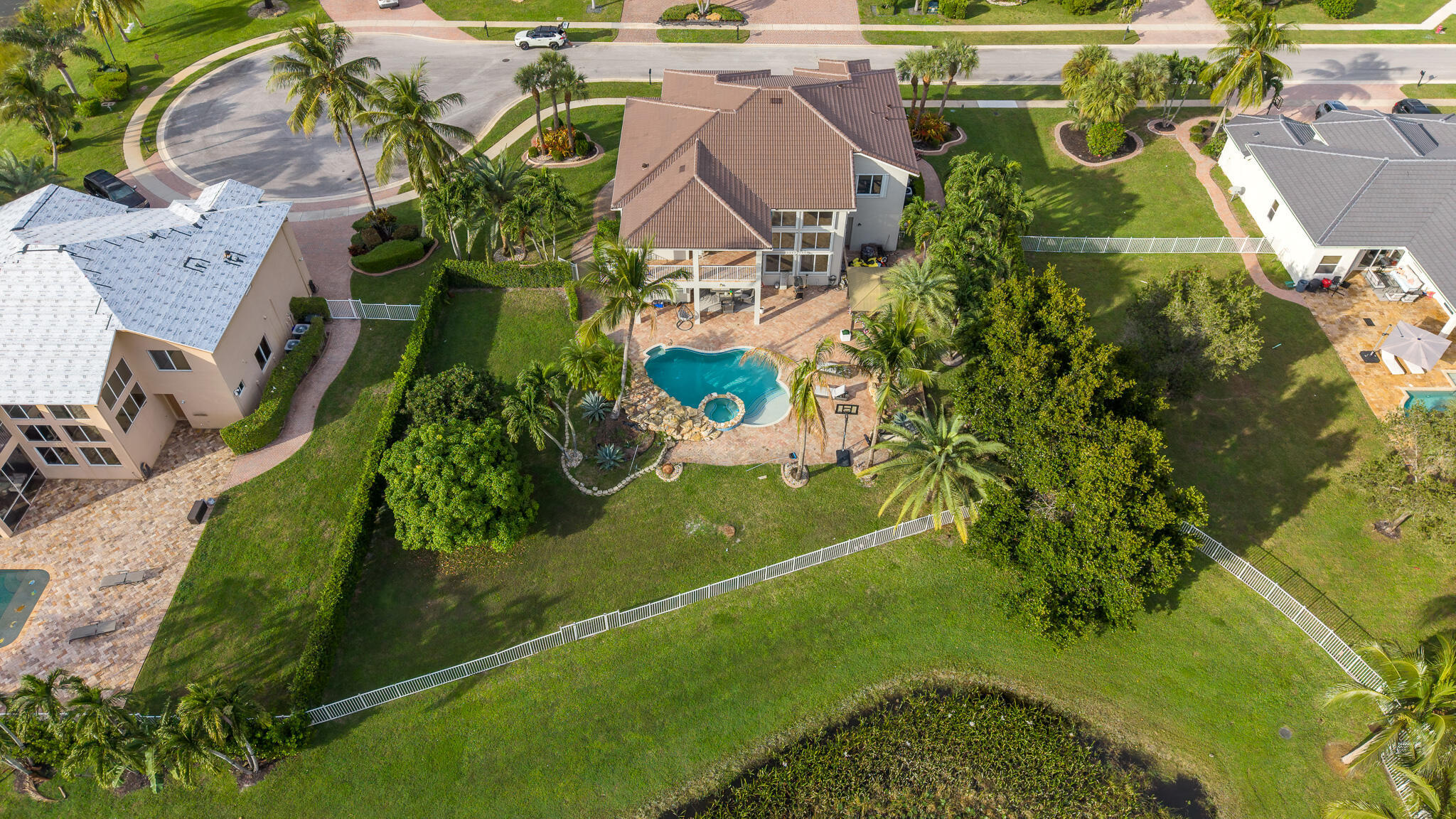 ISLES AT WELLINGTON 8 - Residential Lease