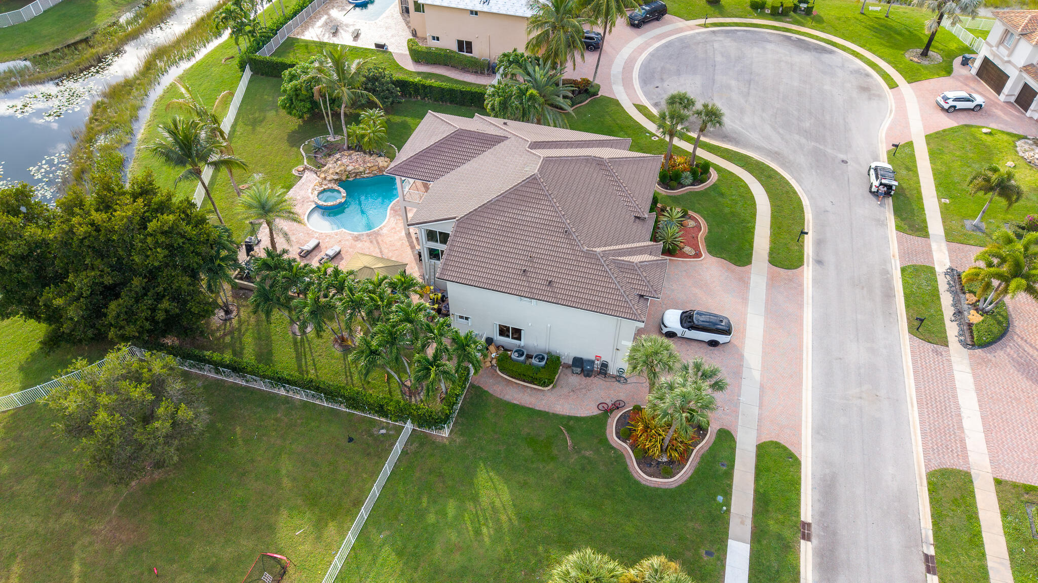 ISLES AT WELLINGTON 8 - Residential Lease