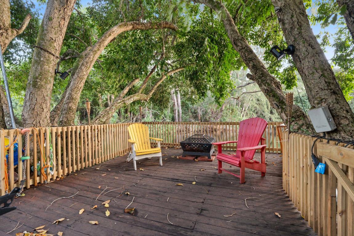 ST LUCIE INLET FARMS BEG 279' S OF NE COR TR 6, W - Residential