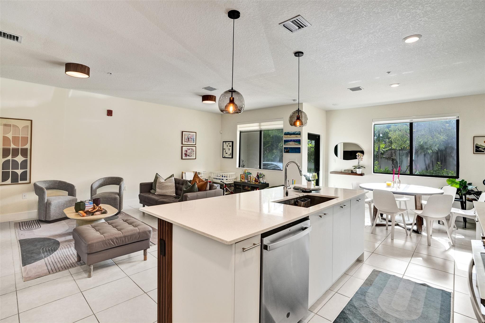 Urbana - Residential Lease