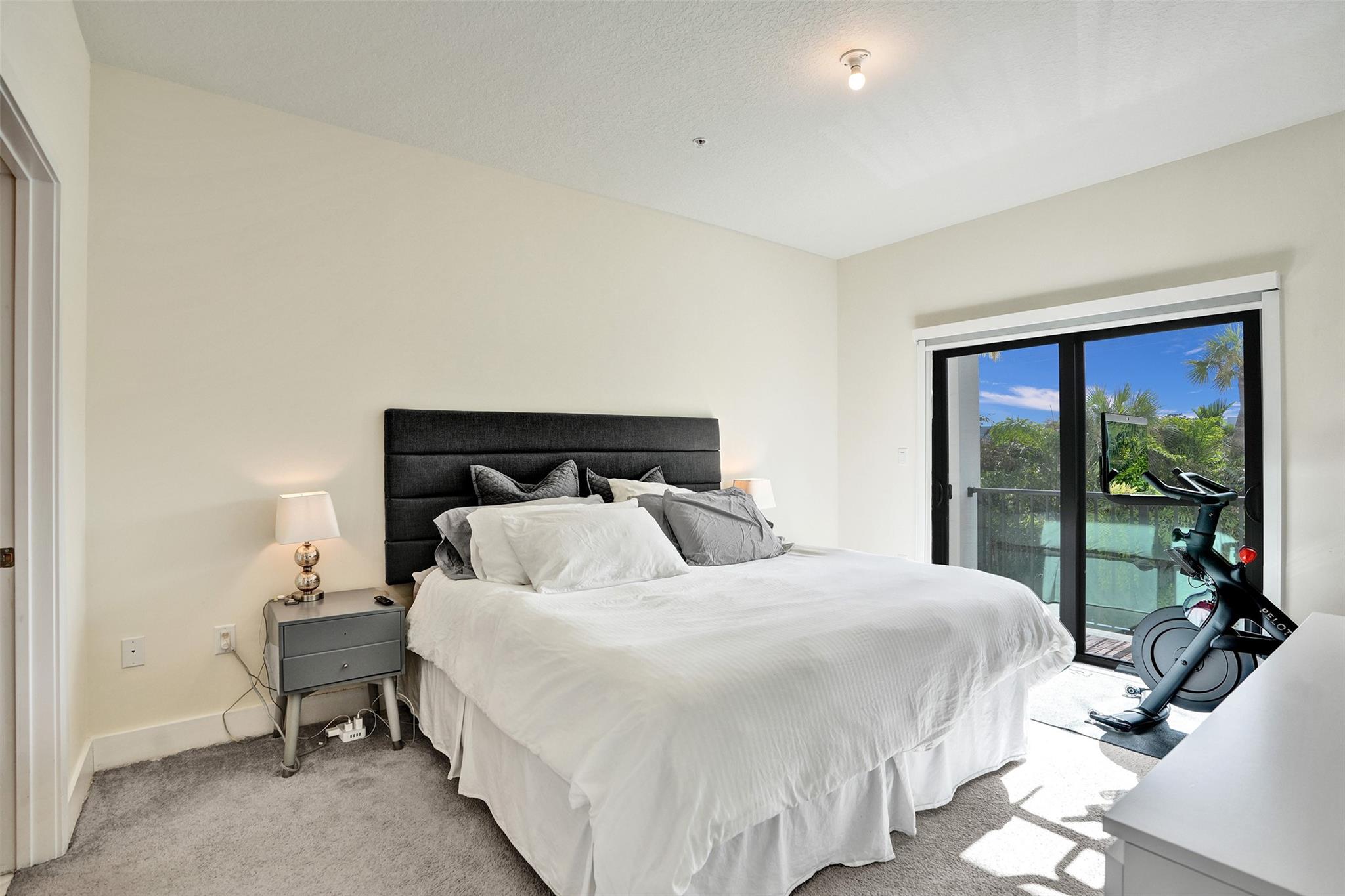 Urbana - Residential Lease