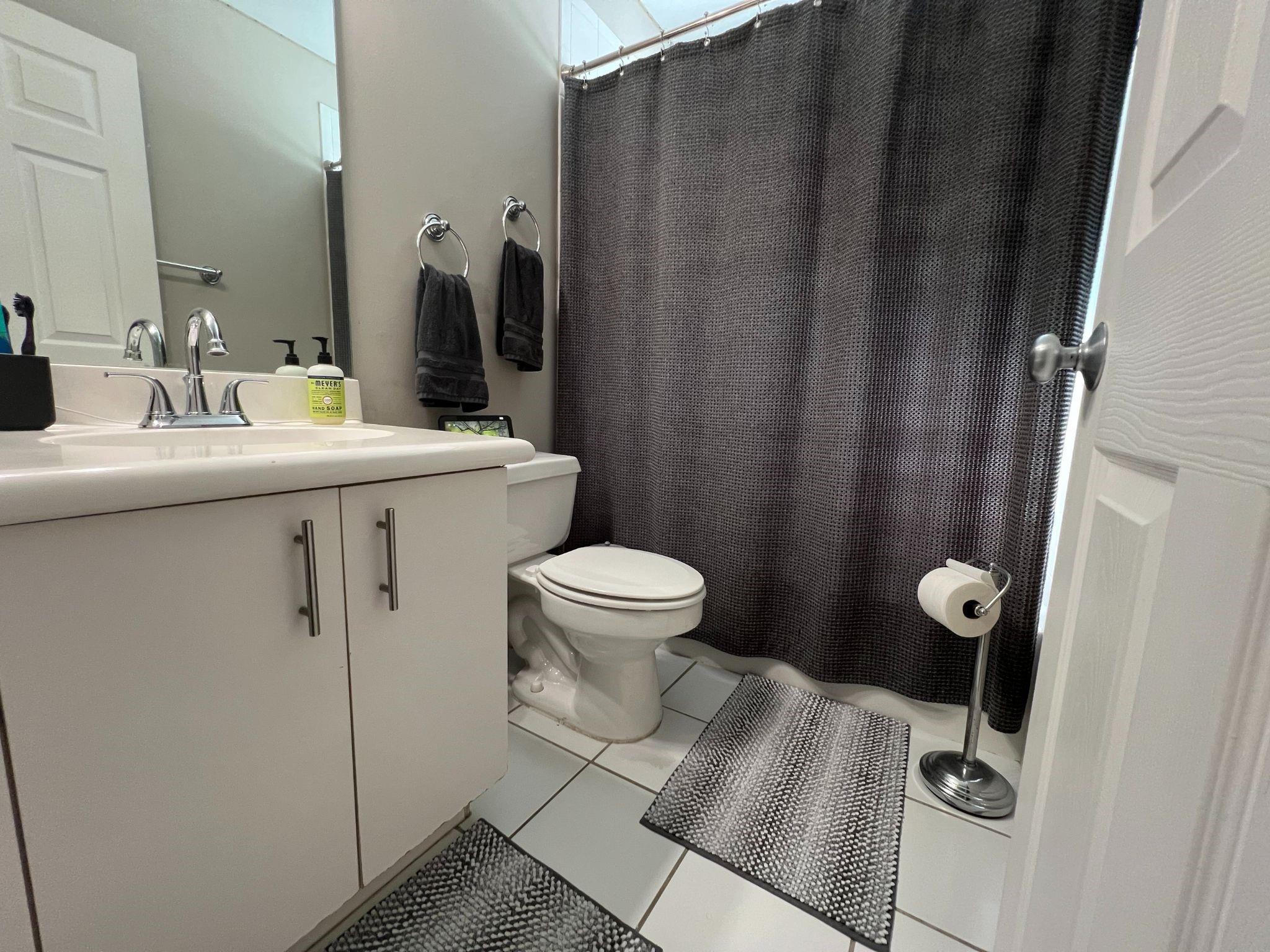 Banyan Oakridge 157-44 B - Residential