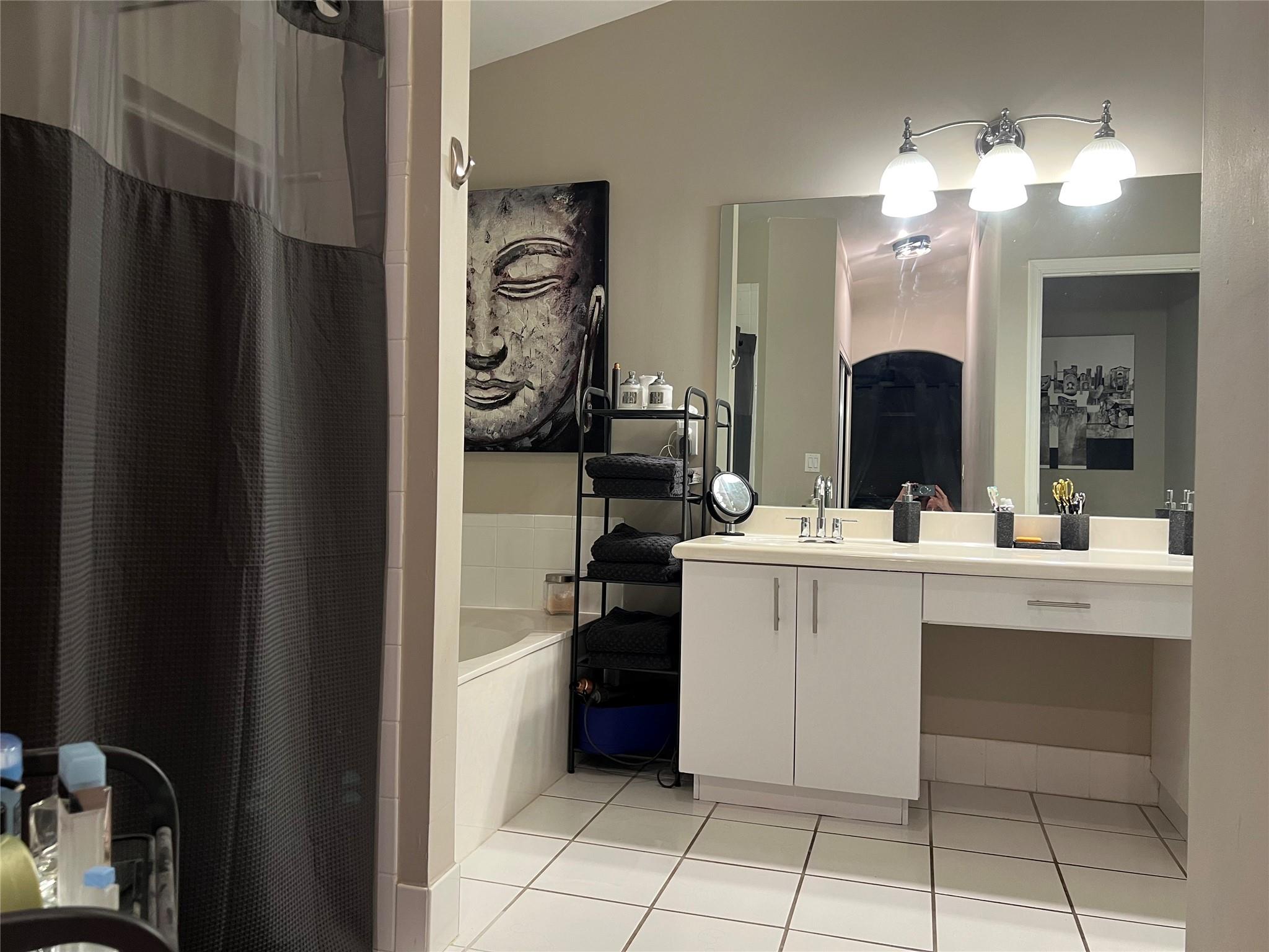 Banyan Oakridge 157-44 B - Residential