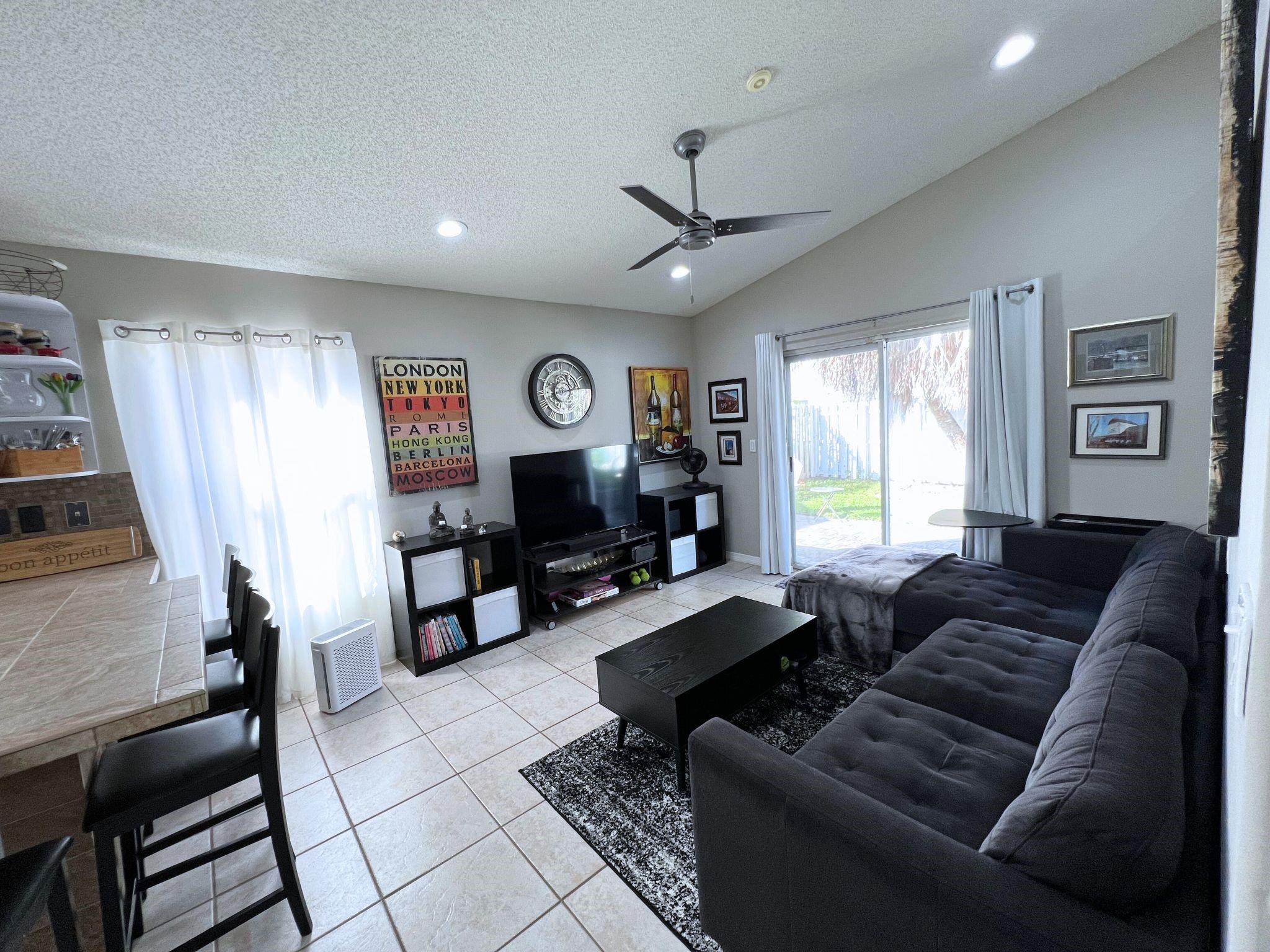 Banyan Oakridge 157-44 B - Residential