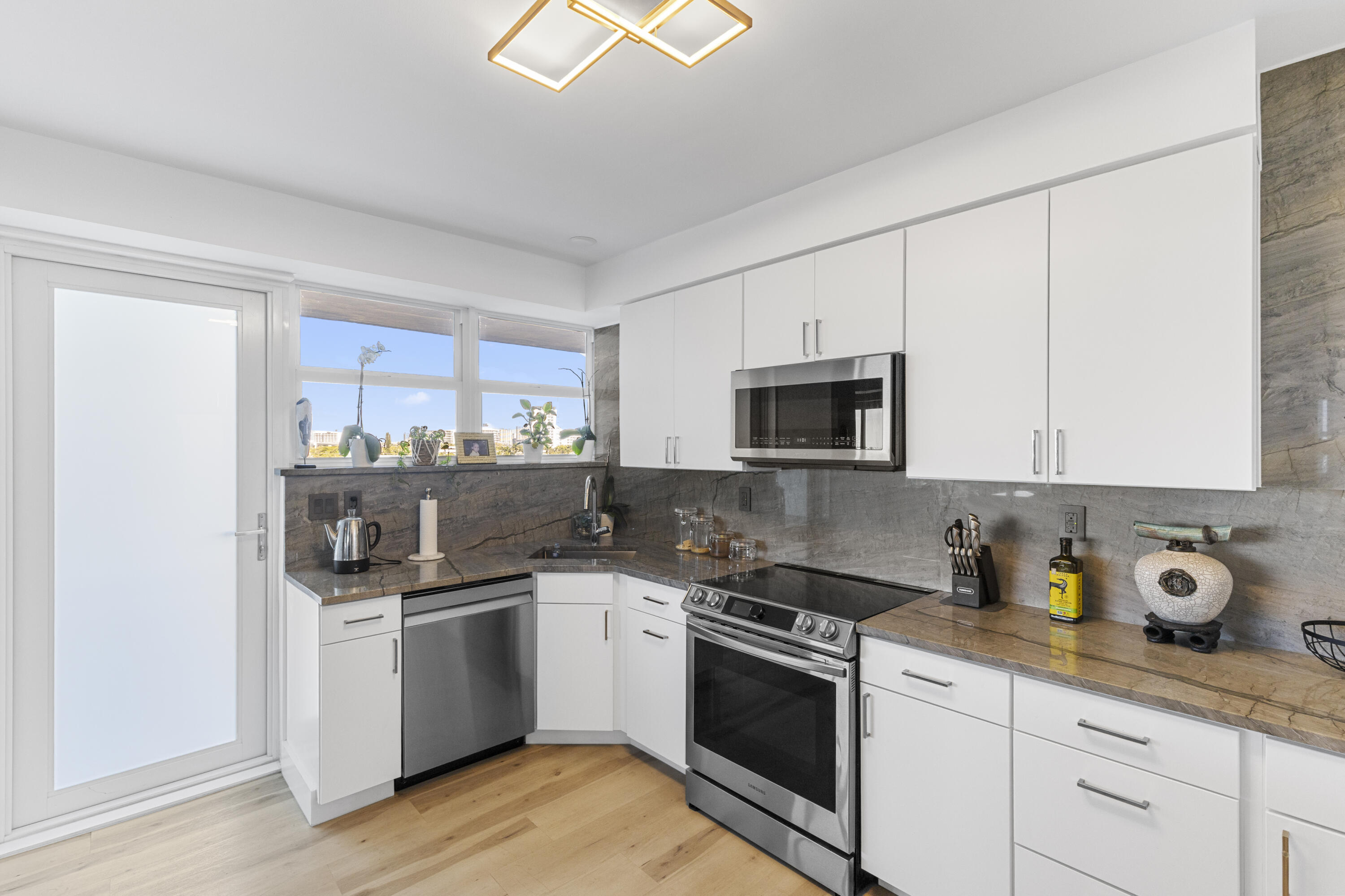 ATLANTIC TOWERS CO-OP - Residential