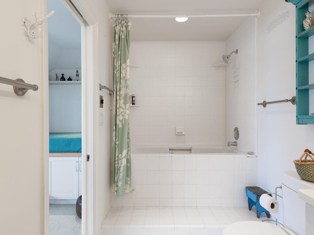 PEBBLE BEACH DEVELOPMENT NO 2 - Residential