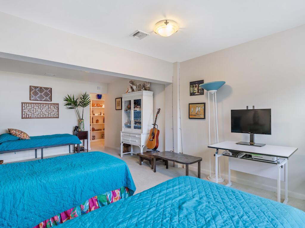 PEBBLE BEACH DEVELOPMENT - Residential