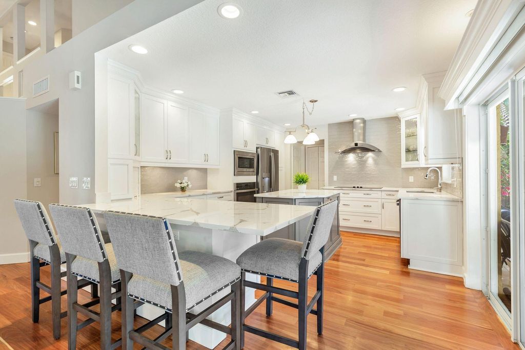 Photo of 146 Cypress Cove, Jupiter, FL 33458 (MLS # R10973809)