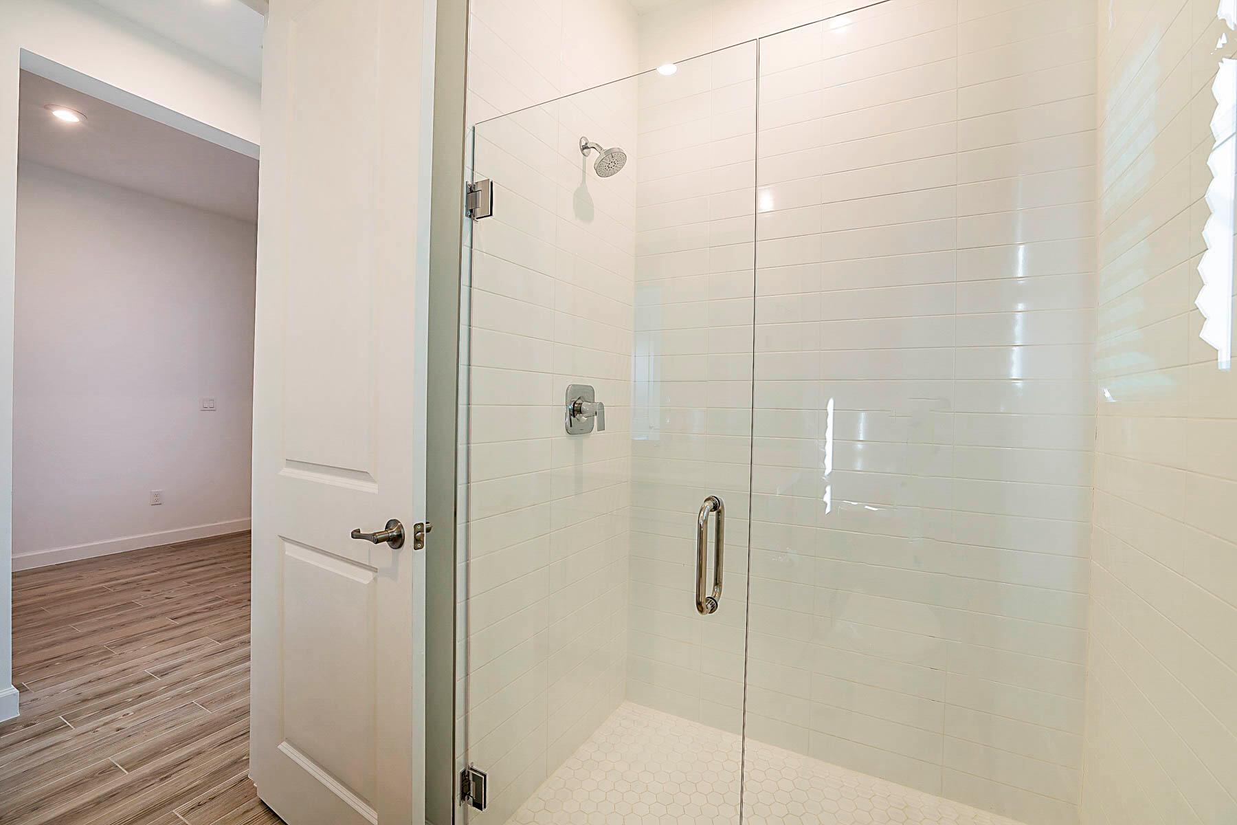 TELARO AT SOUTHERN GROVE - Residential