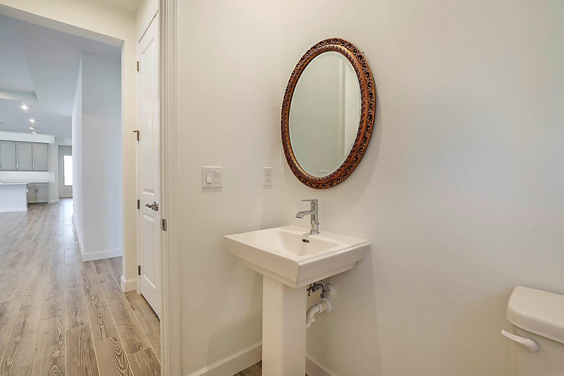 TELARO AT SOUTHERN GROVE - Residential