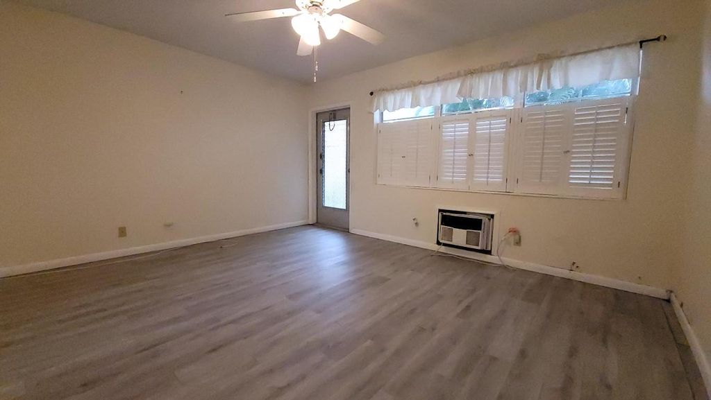 Photo of 30 Norwich B, West Palm Beach, FL 33417 (MLS # R11157589)