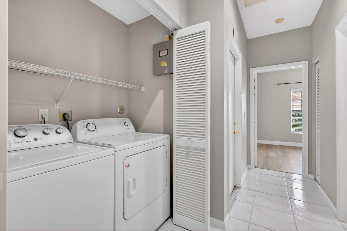 ABERDEEN / LANCASTER LAKES - Residential Lease