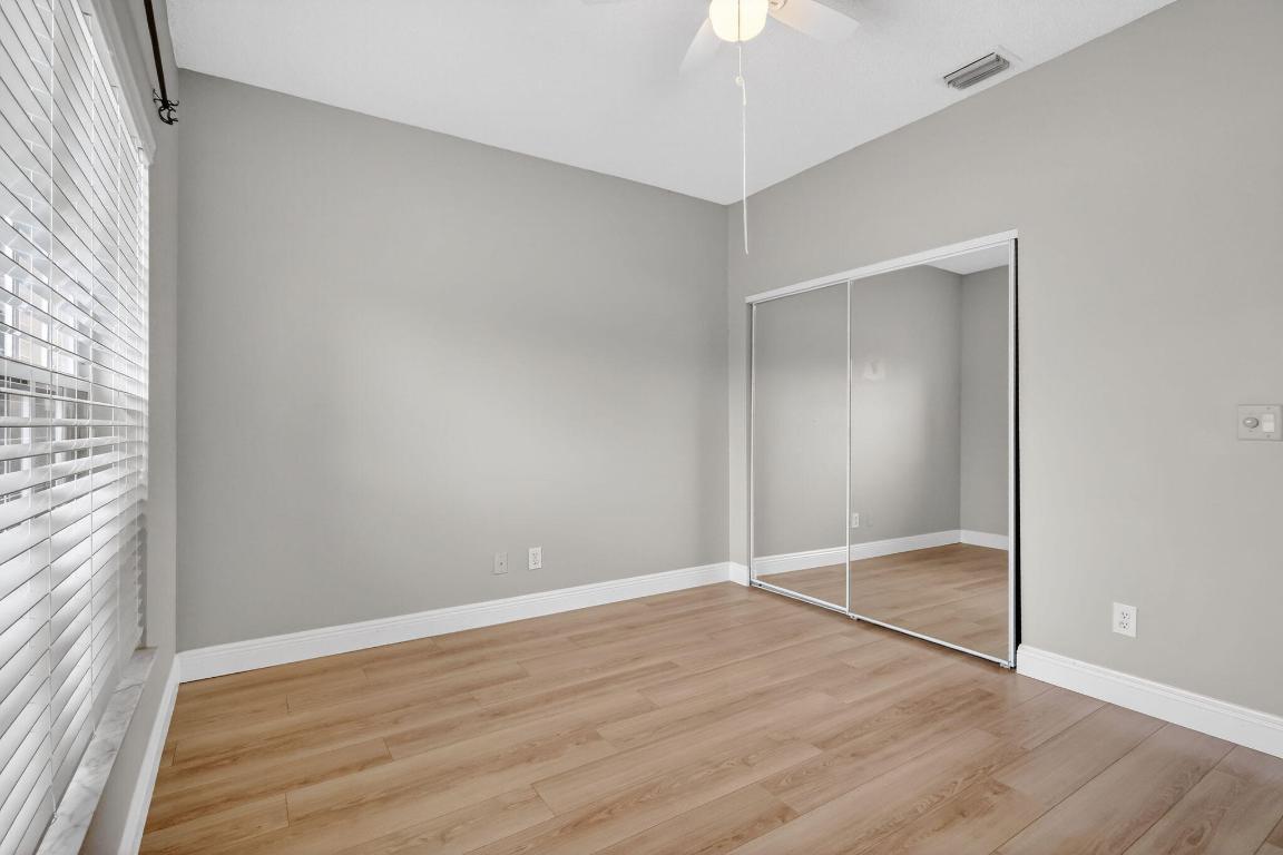 ABERDEEN / LANCASTER LAKES - Residential Lease