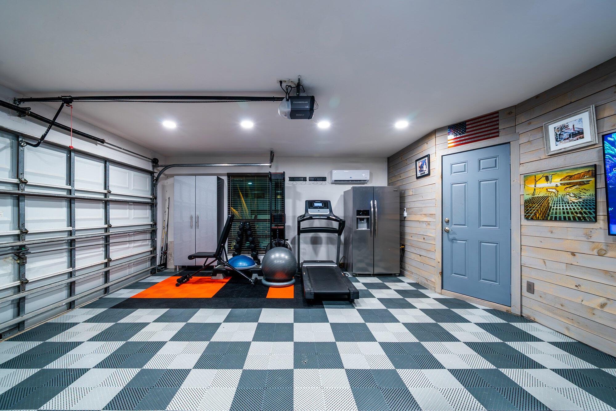 PINEWOOD EAST OF WELLINGT - Residential Lease