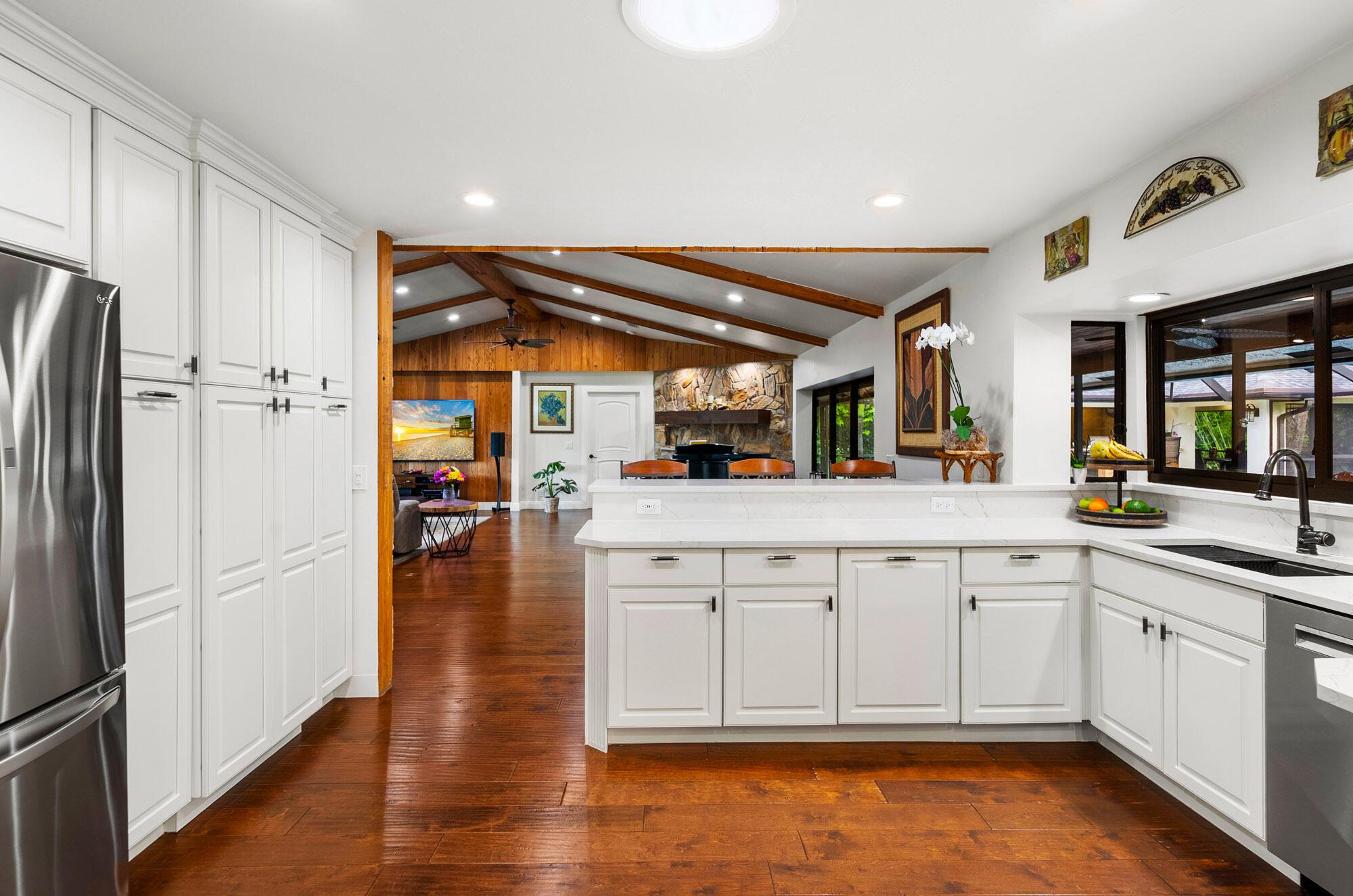 PINEWOOD EAST OF WELLINGT - Residential Lease