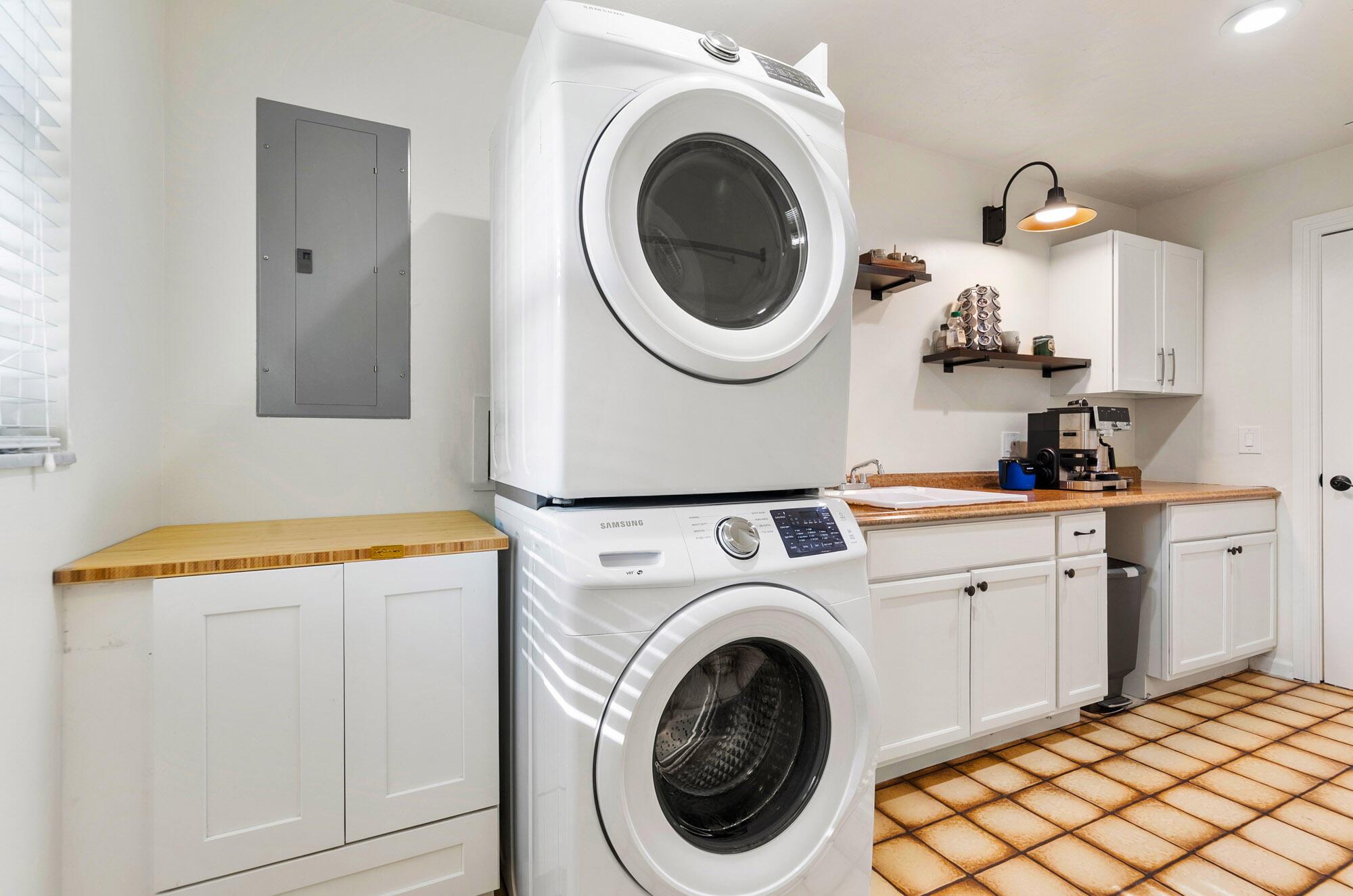 PINEWOOD EAST OF WELLINGT - Residential Lease