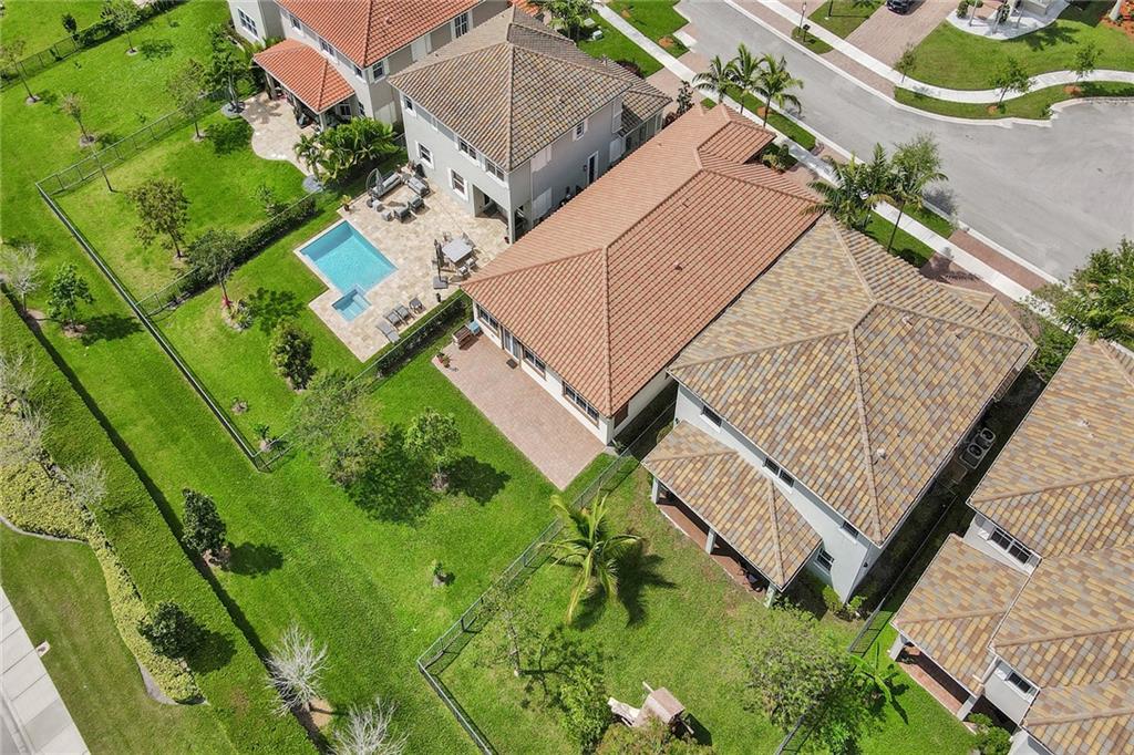 MiraLago - Residential