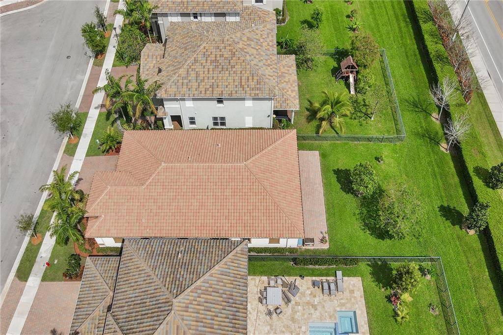 MiraLago - Residential