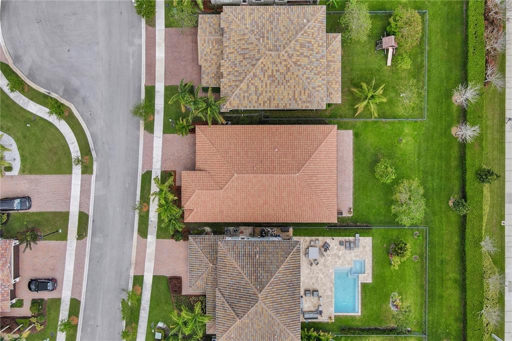 MiraLago - Residential
