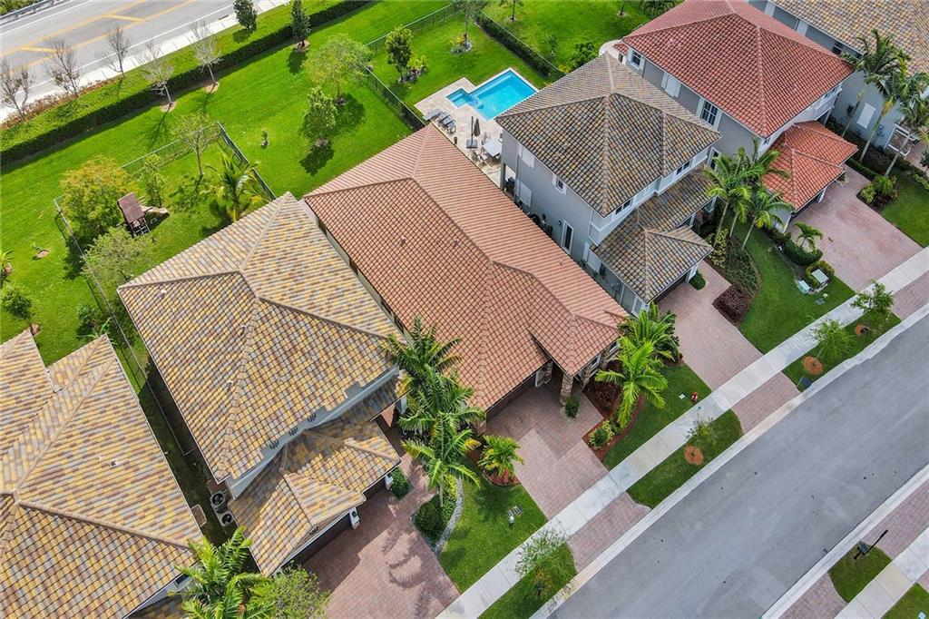 MiraLago - Residential