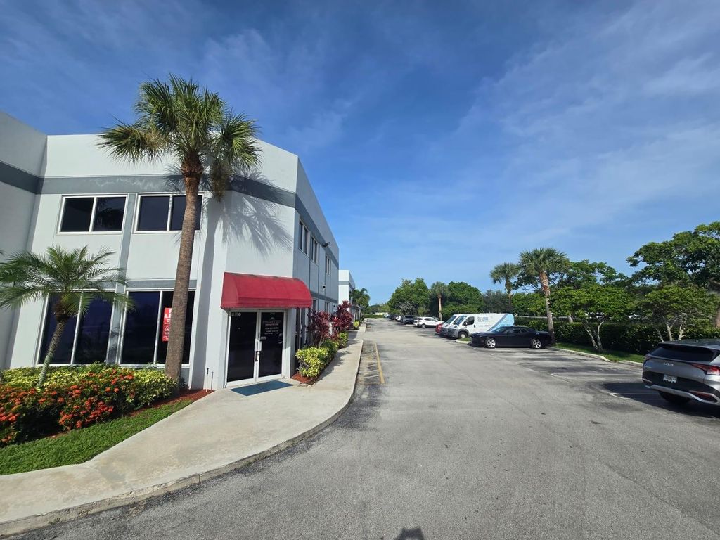 Photo of 3748 NW 124th Avenue #105, Coral Springs, FL 33065 (MLS # F10526370)