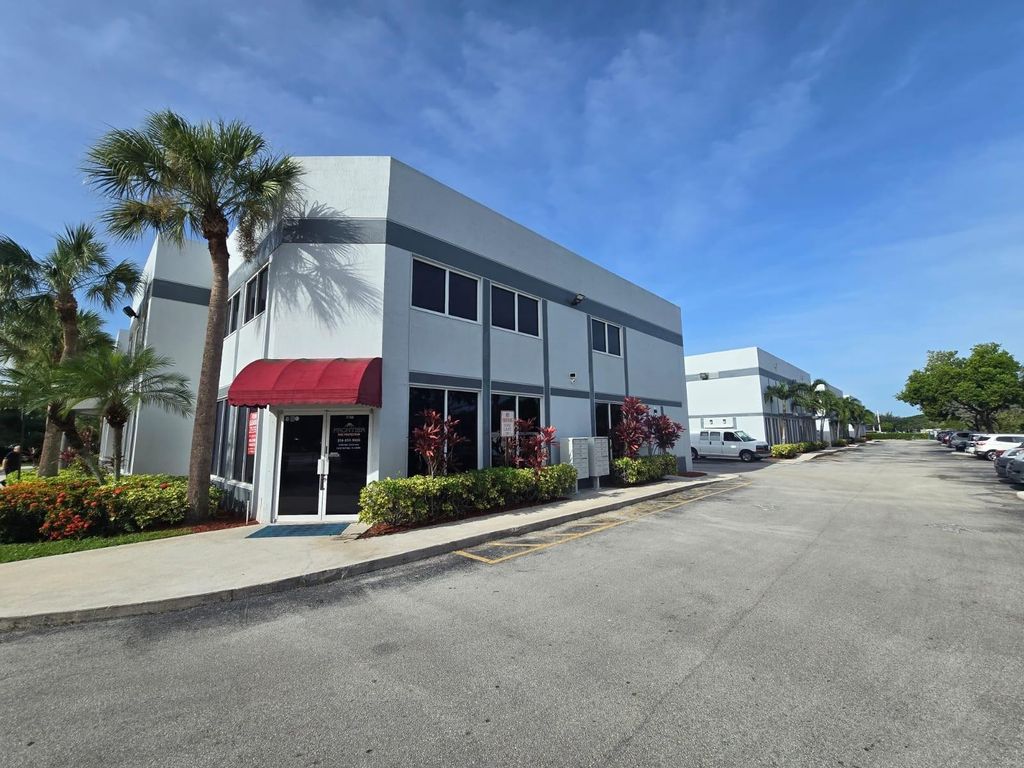Photo of 3748 NW 124th Avenue #105, Coral Springs, FL 33065 (MLS # F10526370)