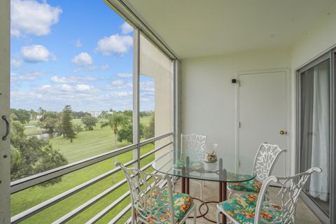 Tiny photo for 3959 Via Poinciana #503, Lake Worth, FL 33467 (MLS # R11128758)