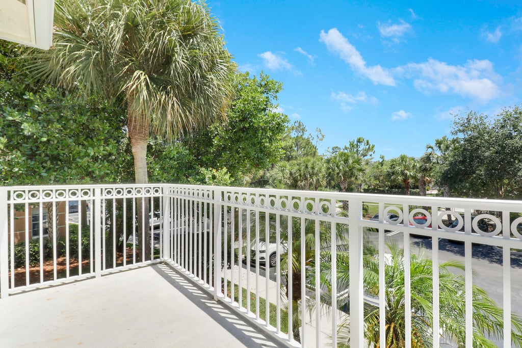 Photo of 9211 Myrtlewood Circle W, Palm Beach Gardens, FL 33418 (MLS # B26077280)
