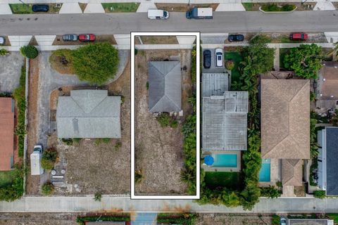 236 SE 4th Ave Delray Beach FL 33483