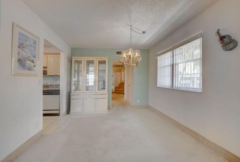 Condominium in Delray Beach FL 566 Monaco L 8.jpg